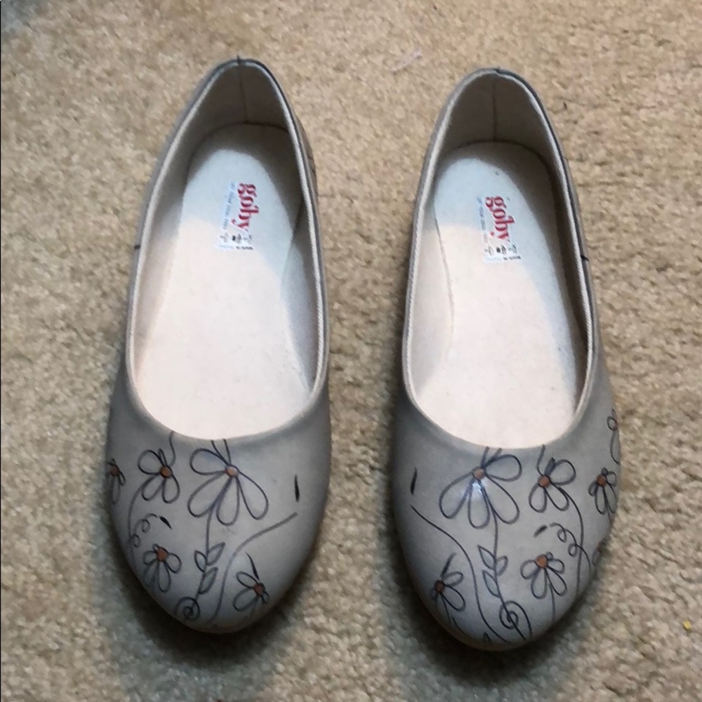 Goby women’s flats